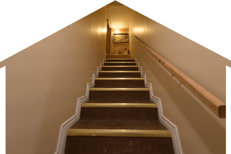 Holberg Pitstop lodging photo hallway and stairs